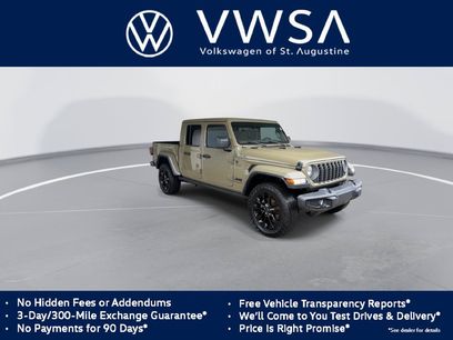 Used 2025 Jeep Gladiator Sport