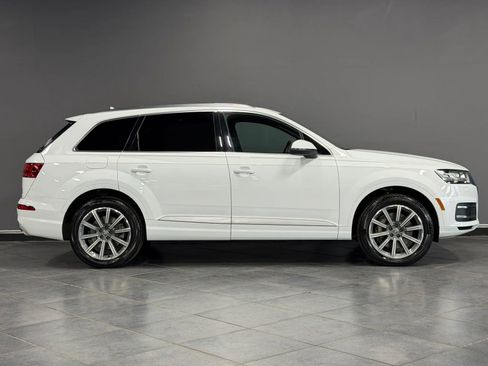 Used 2017 Audi Q7 3.0T Premium Plus w/ Premium Plus Package image 5