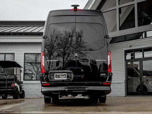 New 2024 Mercedes-Benz Sprinter 3500 image 10