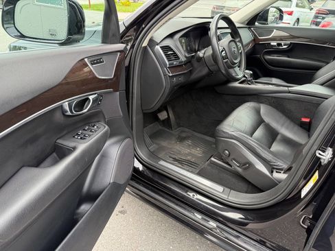 Used 2019 Volvo XC90 T6 Momentum w/ Advanced Package AWD/4WD image 19