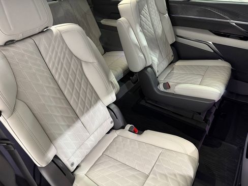 New 2026 Cadillac Escalade IQ Luxury 1 w/ LPO, Floor Liner Package image 49