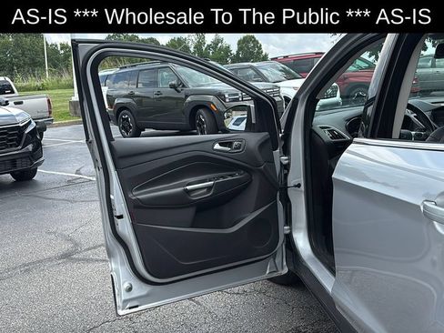 Used 2014 Ford Escape Titanium FWD image 11