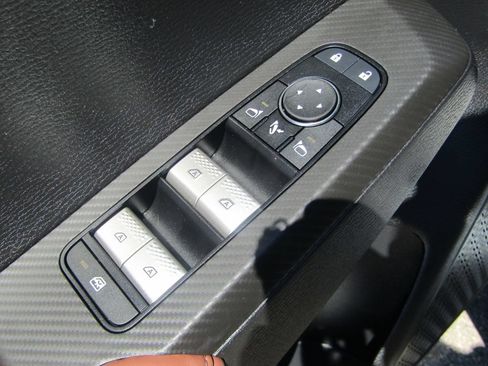Used 2025 Mitsubishi Outlander SEL AWD/4WD image 27