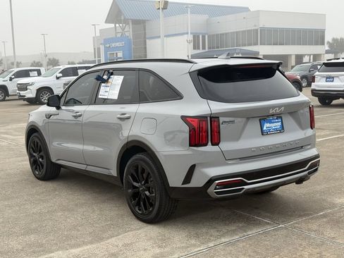 Used 2022 Kia Sorento SX image 13