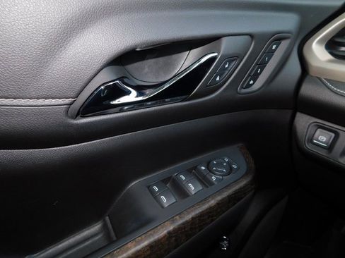 Used 2023 GMC Acadia Denali w/ Denali Ultimate Package image 36