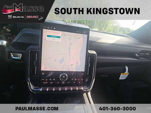 Used 2025 GMC Yukon AT4 Ultimate AWD/4WD image 13