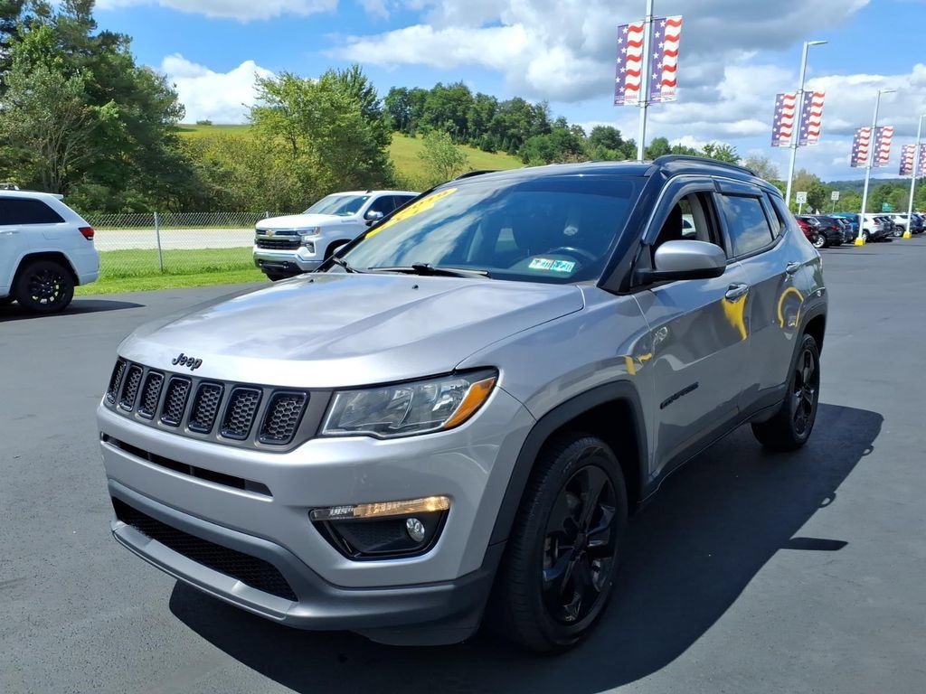 Used 2019 Jeep Compass Latitude AWD/4WD image 4