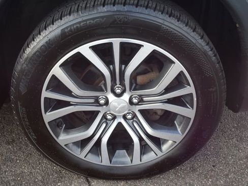 Used 2019 Mitsubishi Outlander Sport ES AWD/4WD image 36