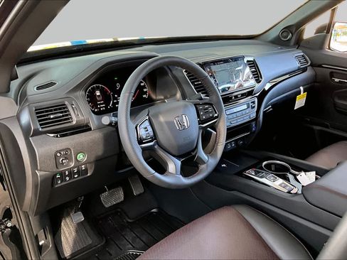 Certified 2026 Honda Ridgeline Black Edition image 18