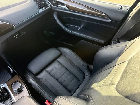 Used 2018 BMW X3 xDrive30i AWD/4WD image 16