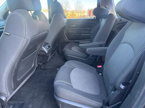 Used 2014 Chevrolet Traverse LT image 32