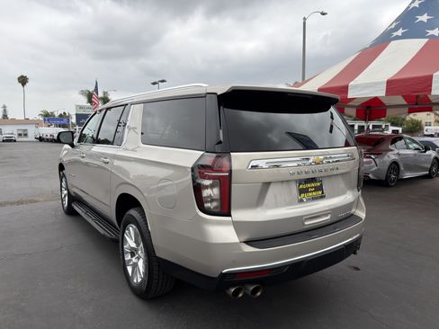 Used 2024 Chevrolet Suburban Premier AWD/4WD image 6