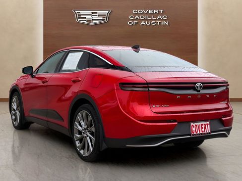 Used 2026 Toyota Crown Limited w/ Advanced Technology Package image 3