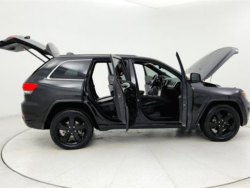 Used 2014 Jeep Grand Cherokee Altitude image 33