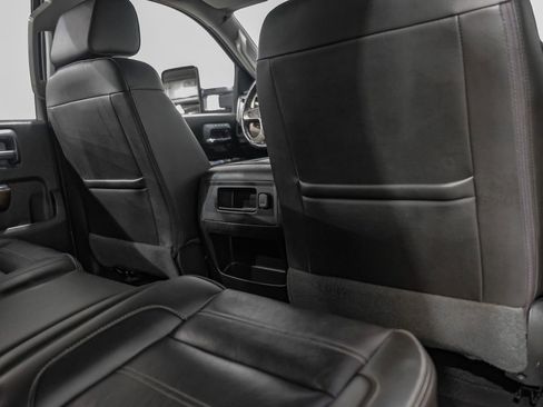 Used 2018 GMC Sierra 3500 Denali w/ Duramax Plus Package image 34