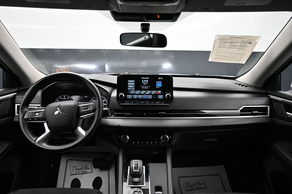 Used 2024 Mitsubishi Outlander SE AWD/4WD image 12