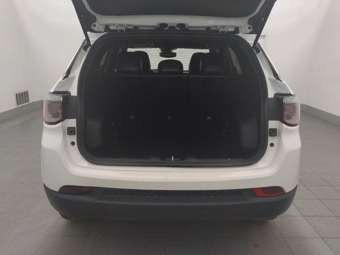 Used 2025 Jeep Compass Latitude AWD/4WD image 29