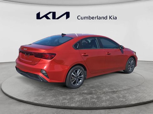 Used 2022 Kia Forte LXS FWD image 5