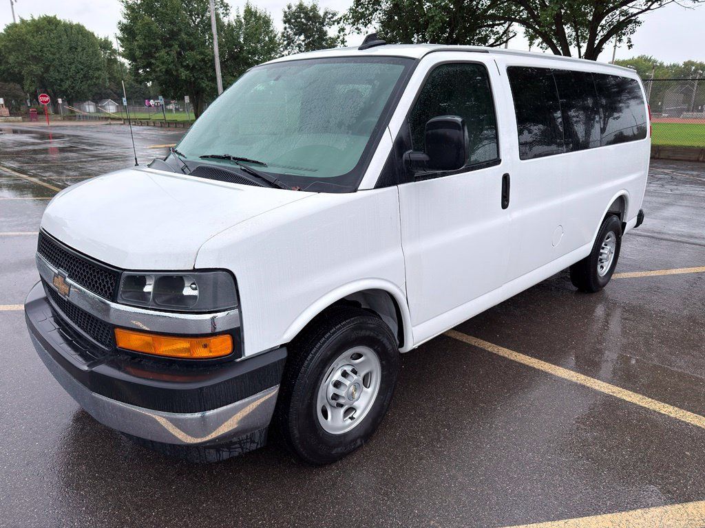 New 2025 Chevrolet Express 3500 LS w/ Chrome Appearance Package RWD image 12