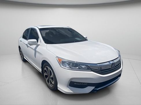 Used 2016 Honda Accord EX-L image 5
