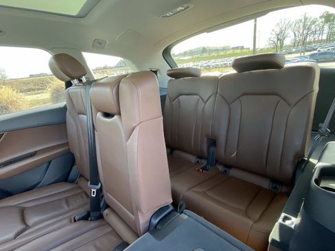 Used 2018 Audi Q7 3.0T Premium Plus w/ Premium Plus Package image 13
