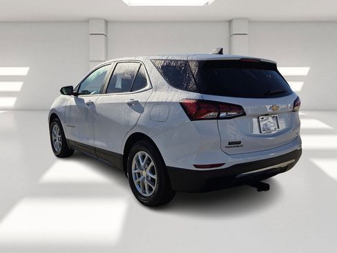 Used 2022 Chevrolet Equinox LT image 3