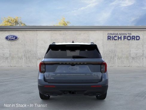 New 2026 Ford Explorer Active RWD image 5