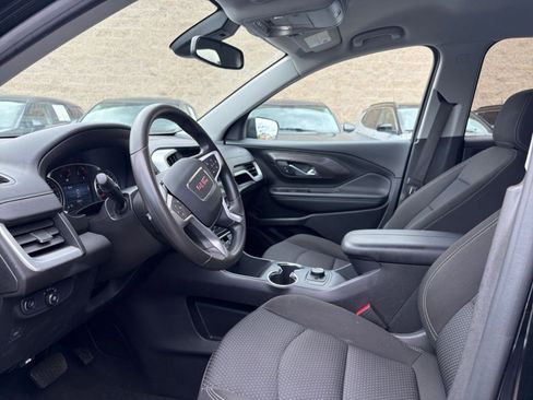 Used 2024 GMC Terrain SLE FWD image 25