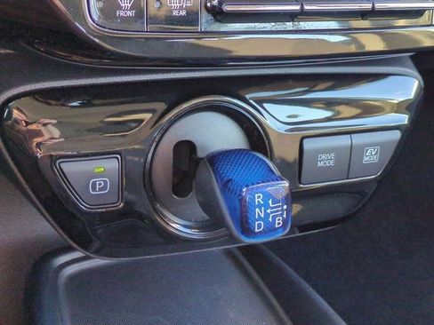 Certified 2022 Toyota Prius LE image 13