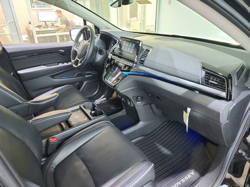 Used 2025 Honda Odyssey Elite image 26