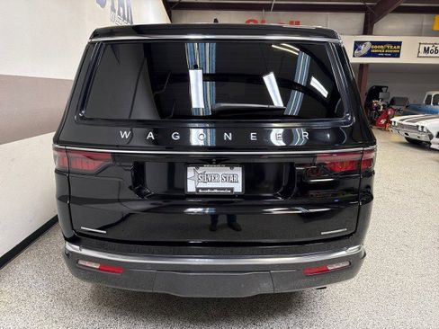 Used 2022 Jeep Wagoneer Series III w/ Rear Seat Video Group 1 image 54