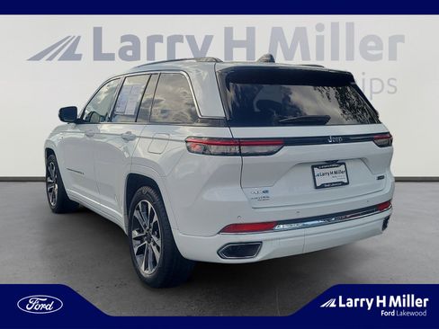 Used 2022 Jeep Grand Cherokee Overland AWD/4WD image 3