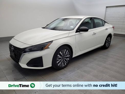 Used 2025 Nissan Altima 2.5 SV FWD image 1