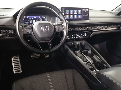 Used 2024 Honda Accord Sport image 2