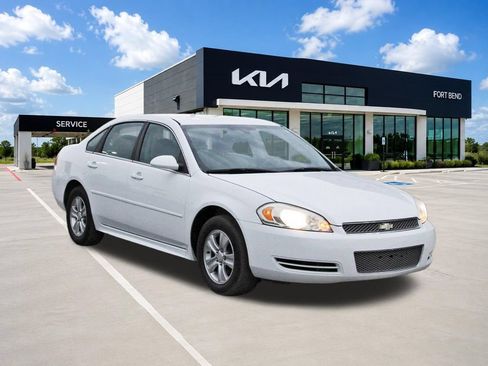 Used 2014 Chevrolet Impala Limited LS FWD image 3