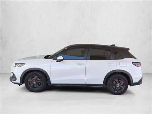 Used 2025 Honda HR-V LX image 9