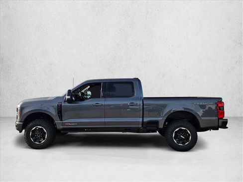 New 2026 Ford F250 Platinum w/ Tremor Off-Road Package image 5