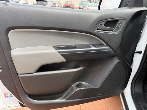 Used 2020 Chevrolet Colorado W/T w/ WT Convenience Package image 10