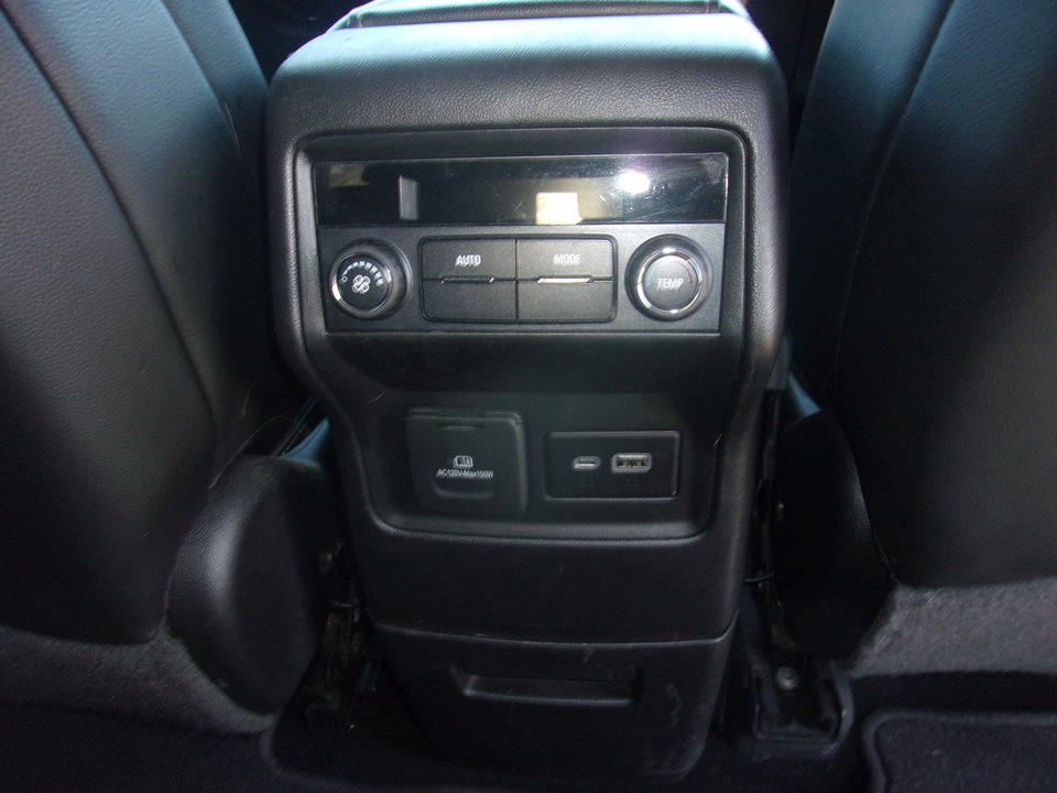 Used 2020 GMC Acadia SLT w/ Driver Alert Package II AWD/4WD image 23