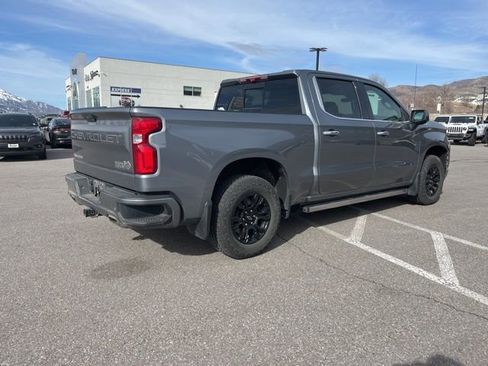 Used 2021 Chevrolet Silverado 1500 High Country image 3