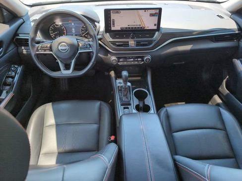 Used 2023 Nissan Altima 2.0 SR FWD image 28