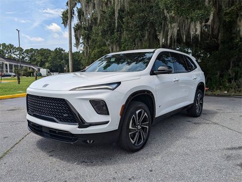 New 2025 Buick Enclave Sport Touring w/ Super Cruise Package image 9