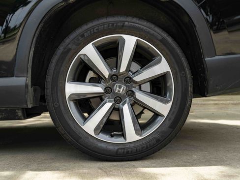 Used 2023 Honda Pilot Touring image 15