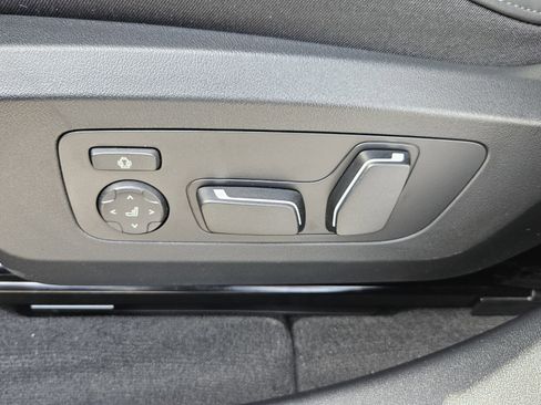 New 2025 BMW X3 xDrive30i w/ Premium Package image 12