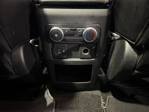 Used 2021 Ford Explorer XLT w/ Equipment Group 202A image 17