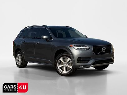 Used 2018 Volvo XC90 T5 Momentum w/ Convenience Package