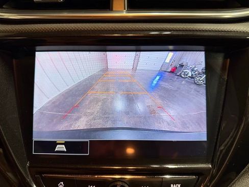 Used 2022 Chevrolet TrailBlazer RS w/ Technology Package image 37