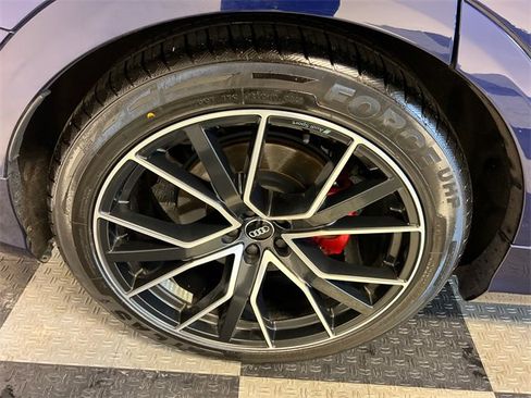 Used 2019 Audi Q8 Premium Plus image 15