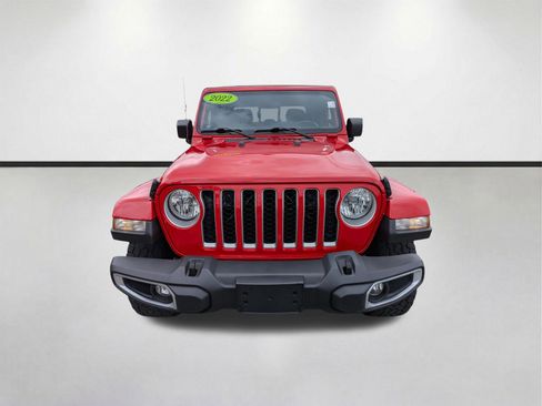 Used 2022 Jeep Gladiator Overland w/ Cold Weather Group AWD/4WD image 9