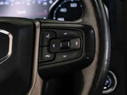 Used 2021 GMC Yukon Denali w/ Denali Premium Package image 16